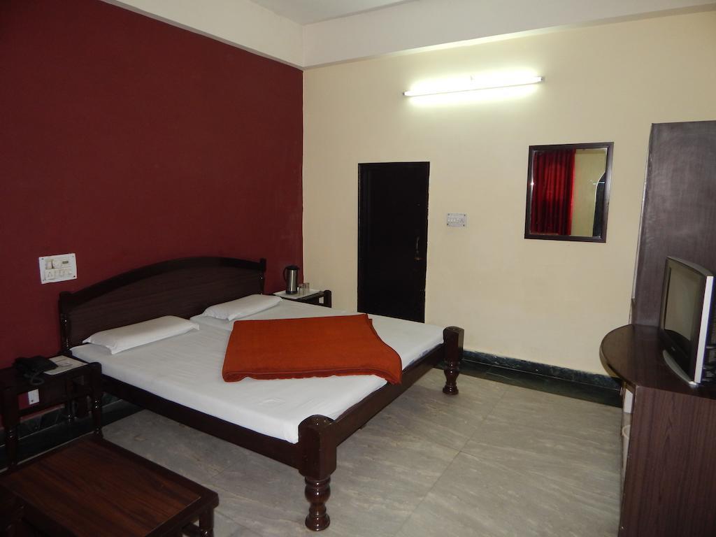 Hotel Chitra Heritage Haridwār Room photo