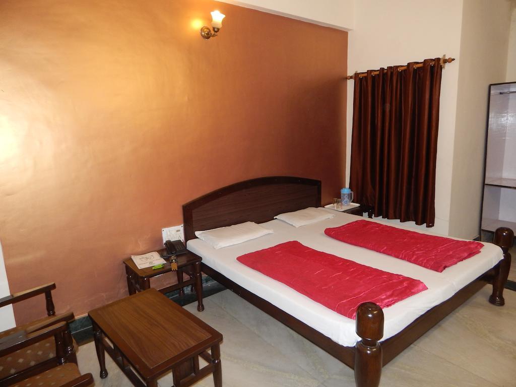 Hotel Chitra Heritage Haridwār Room photo