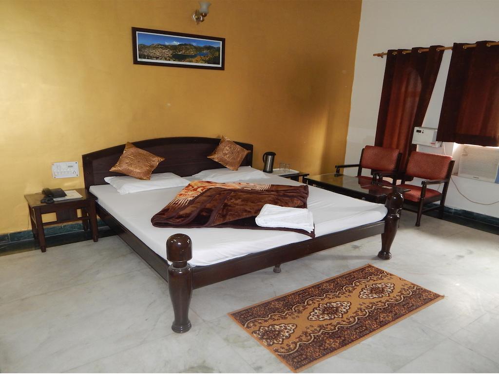 Hotel Chitra Heritage Haridwār Exterior photo